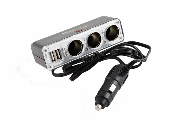  TRIPLU-STECKER SI DUBLU-USB BRICHETA CU CABLU