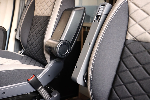  COTIERA ARMSTER OE1 SCAUN PASAGER JUMPER 06 /DUCATO 06 /BOXER 06 / MOVANO 2021