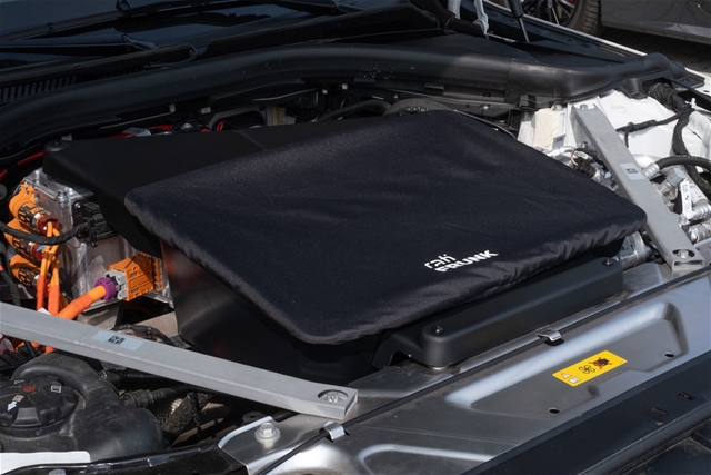  FRUNK-CUTIE DEPOZITARE SUB CAPOTA MOTOR I4 2022- FARA SUSPENSIE M-SPORT