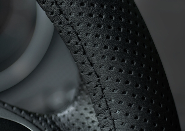  HUSA VOLAN DIN PIELE NATURALA PERFORATA DIAMETRU 35-37CM